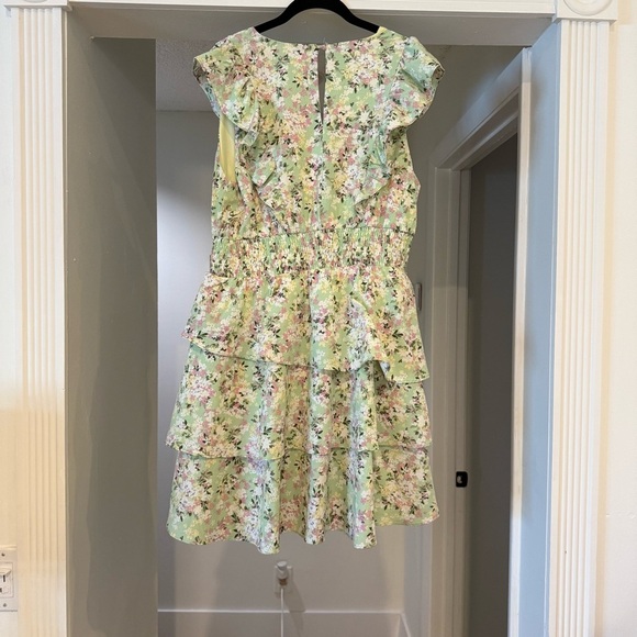 BCBGeneration Ditsy Floral Smocked Waist Tiered Skirt Ruffle Mini Dress Sz Large - Picture 11 of 13